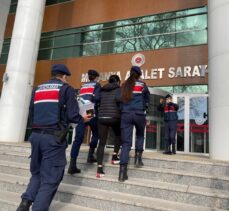 Bursa'da hırsızlık şüphelisi yurt dışına kaçmaya çalışırken yakalandı