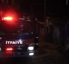 Bursa'da marangoz atölyesinde çıkan yangın söndürüldü