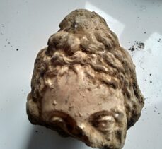 Düzce'deki antik kentte Roma dönemine ait heykel  başı bulundu