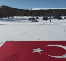 Erzurum'da off-road tutkunları 2 bin 600 rakımlı karlı dağlarda kış sezonunu açtı