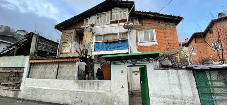 Karabük'te karbonmonoksitten zehirlenen çift hastaneye kaldırıldı