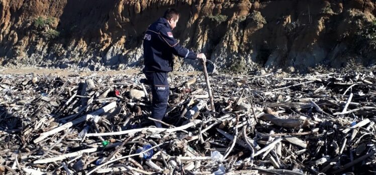 Kastamonu ve Sinop'taki selde kaybolan 14 kişiyi arama çalışmaları sürüyor