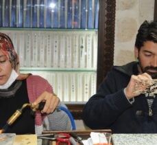 Mardinli çift, devlet desteğiyle açtıkları atölyede telkari sanatını yaşatıyor