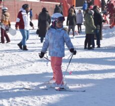 Palandöken'de kayak sezonunun açılmasıyla pistler dolup taştı
