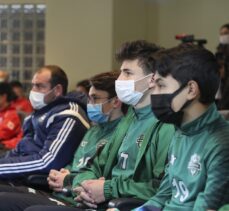 Pepsi Yıldız Futbolcu Seminerlerinin üçüncüsü Ankara'da yapıldı