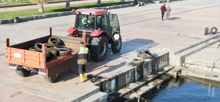 Samsun'da dalgıçlar deniz dibinden traktör dolusu atık çıkardı