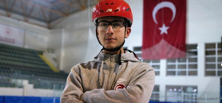Türk sporuna ilki yaşatan sürat patencisi Furkan, olimpiyat madalyası hedefliyor