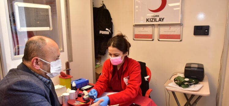 Tuzla'da Türk Kızılay'a kan bağışı kampanyası başlatıldı