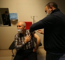 Yerli aşı TURKOVAC Balıkesir'de uygulanmaya başlandı