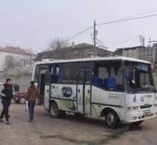 GÜNCELLEME – Afyonkarahisar'da yolcu midibüsü devrildi, 28 kişi yaralandı