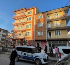 Eskişehir'de tartıştığı eşini bıçakla yaraladığı iddia edilen zanlı yakalandı