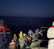 Marmaris açıklarında 34 düzensiz göçmen kurtarıldı