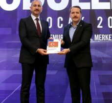 “Mehmet Akif İnan Ödülleri” sahiplerini buldu