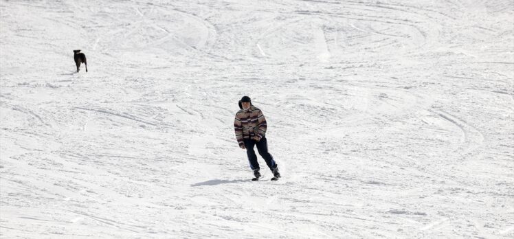 Saklıkent kayak tutkunu turistlerle doldu