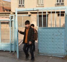 Şanlıurfa'da okul kapısını çalan 3 şüpheliden biri tutuklandı