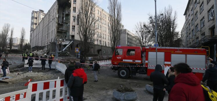 Kiev Belediye Başkanı Kliçko başkentte patlamalar olduğunu duyurdu