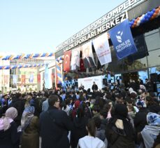 Bakan Kasapoğlu, Esenler'de Mehmet Öcalan Spor Kompleksi'nin açılışına katıldı