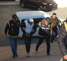 Balıkesir'de tartıştığı kişiyi bıçakla öldürdüğü iddia edilen zanlı tutuklandı