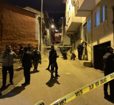 Bursa'da evde bıçaklanmış halde bulunan genç hastanede öldü