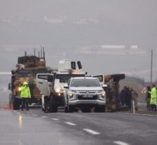 Diyarbakır'da askeri araç devrildi, 6 asker yaralandı