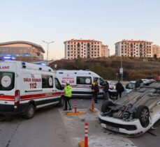 Edirne'de otomobille hafif ticari aracın çarpıştığı kazada 3 kişi yaralandı