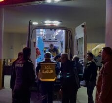 Erzincan'da şarampole devrilen araçtaki 3 kişi öldü, 2 kişi ağır yaralandı