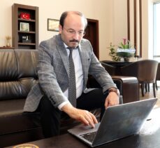 Erzurum Teknik Üniversitesi Rektörü Çakmak AA'nın “Yılın Fotoğrafları” oylamasına katıldı