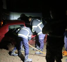 Hatay’da kamyonla çarpışan otomobildeki 2 kişi öldü