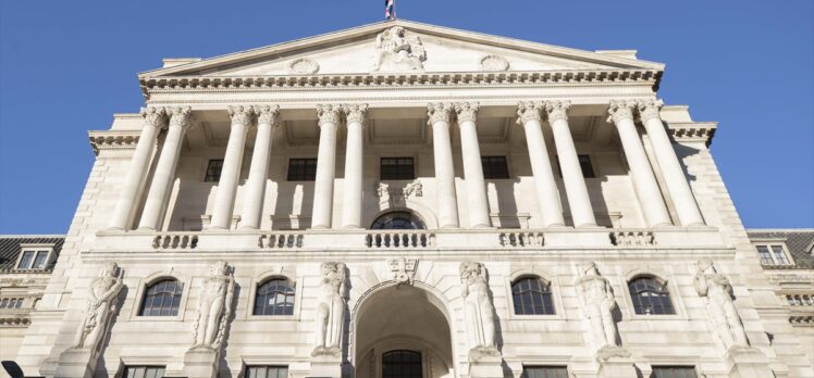 İngiltere Merkez Bankası politika faizini 50 baz puan artırdı