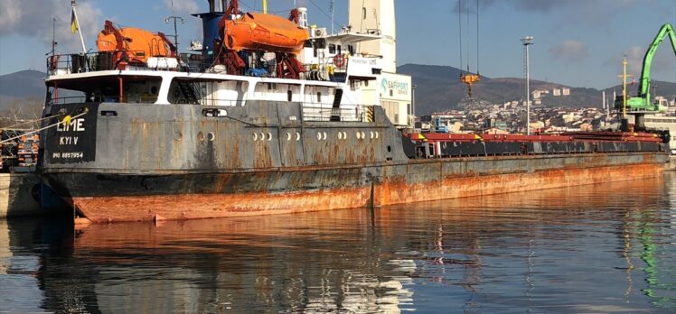 İzmit Körfezi'ni kirleten gemiye 3 milyon 492 bin lira ceza kesildi