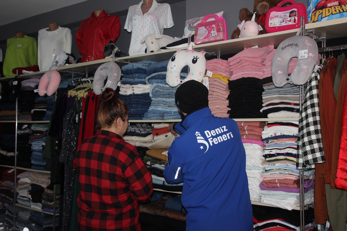 Kahramanmaraş'ta ihtiyaç sahiplerinin faydalanabileceği “geçici giyim mağazası” açıldı