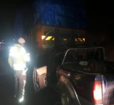 Kahramanmaraş'ta kamyona arkadan çarpan kamyonetteki  5 kişi yaralandı