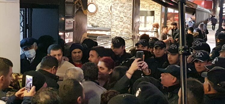 Kocaeli'de izinsiz gösteriye polis müdahale etti