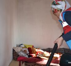 Şırnak'ta vefa ekipleri 110 ve 90 yaşındaki çiftin evini temizledi