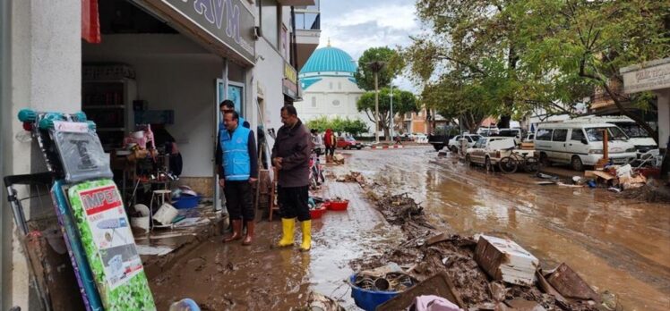 TDV'den sel felaketinin yaşandığı Antalya'ya yardım