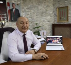 Türkiye Halter Federasyonu Başkanı Ünlü, AA “Yılın Fotoğrafları”nı oyladı