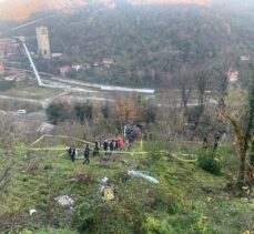 GÜNCELLEME 2 – Zonguldak'ta şarampole devrilen servis aracındaki 1 öğrenci öldü, 19 kişi yaralandı