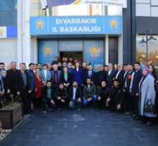 AK Parti Genel Başkan Yardımcısı Karaaslan, Diyarbakır'da partililerle buluştu