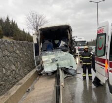 Anadolu Otoyolu'nun Kocaeli kesiminde zincirleme trafik kazasında 4 kişi yaralandı
