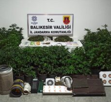 Balıkesir'de uyuşturucu operasyonunda 3 kişi gözaltına alındı