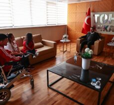 Bedensel Engelliler Spor Federasyonu Başkanı Ergezen, milli takım kampını ziyaret etti: