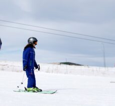 Erciyes Kayak Merkezi “suni karlama”yla kayakseverlerin hizmetinde