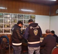 Erzincan'da 9 düzensiz göçmen ve aranan 66 şüpheli yakalandı