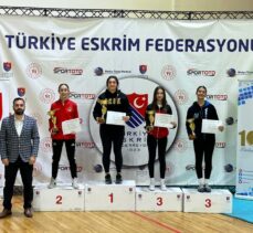 Eskrimde Yıldızlar ve Gençler Epe Federasyon Kupası müsabakaları, Konya'da sürüyor