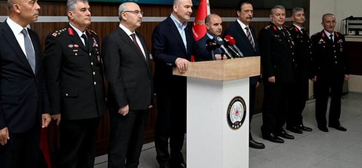Bakan Soylu, İzmir'deki Kökünü Kurutma Operasyonu'na ilişkin açıklama yaptı: