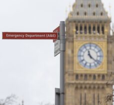 İngiltere'de doktorlardan sağlık sistemindeki krize ilişkin acil toplantı çağrısı