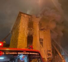 Karaköy'deki Ermeni kilisesinde yangın çıktı