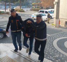 Konya'da aracında uyuşturucu hap ele geçirilen zanlı tutuklandı