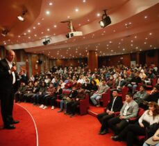 Memleket Partisi Genel Başkanı İnce, Eskişehir'de gençlerle buluştu