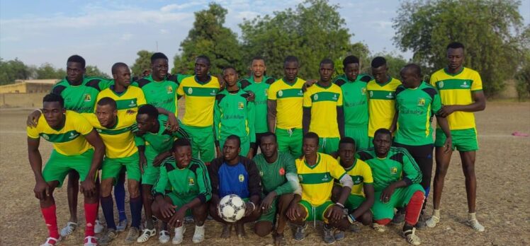 Süper Amatör Lig ekibi Nart Spor, kullanılmayan formalarını Afrika'ya gönderdi